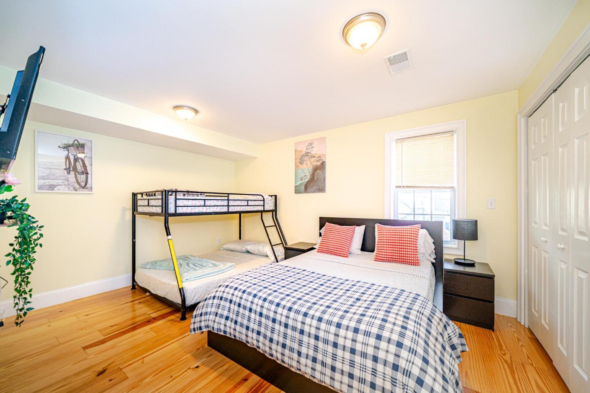 41 - 3Br Quincy - Lovely Townhouse Near Parish Exterior photo