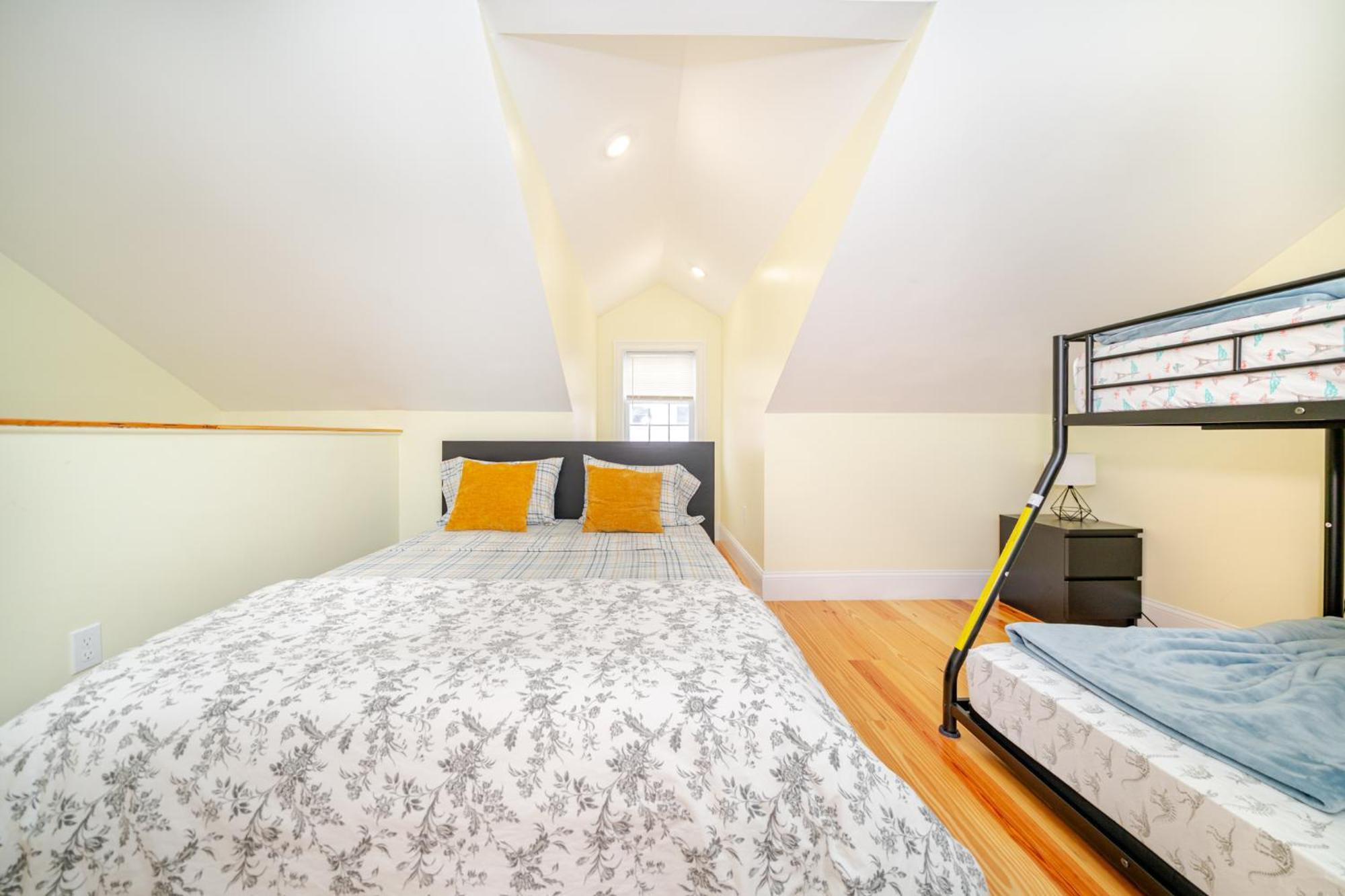41 - 3Br Quincy - Lovely Townhouse Near Parish Exterior photo