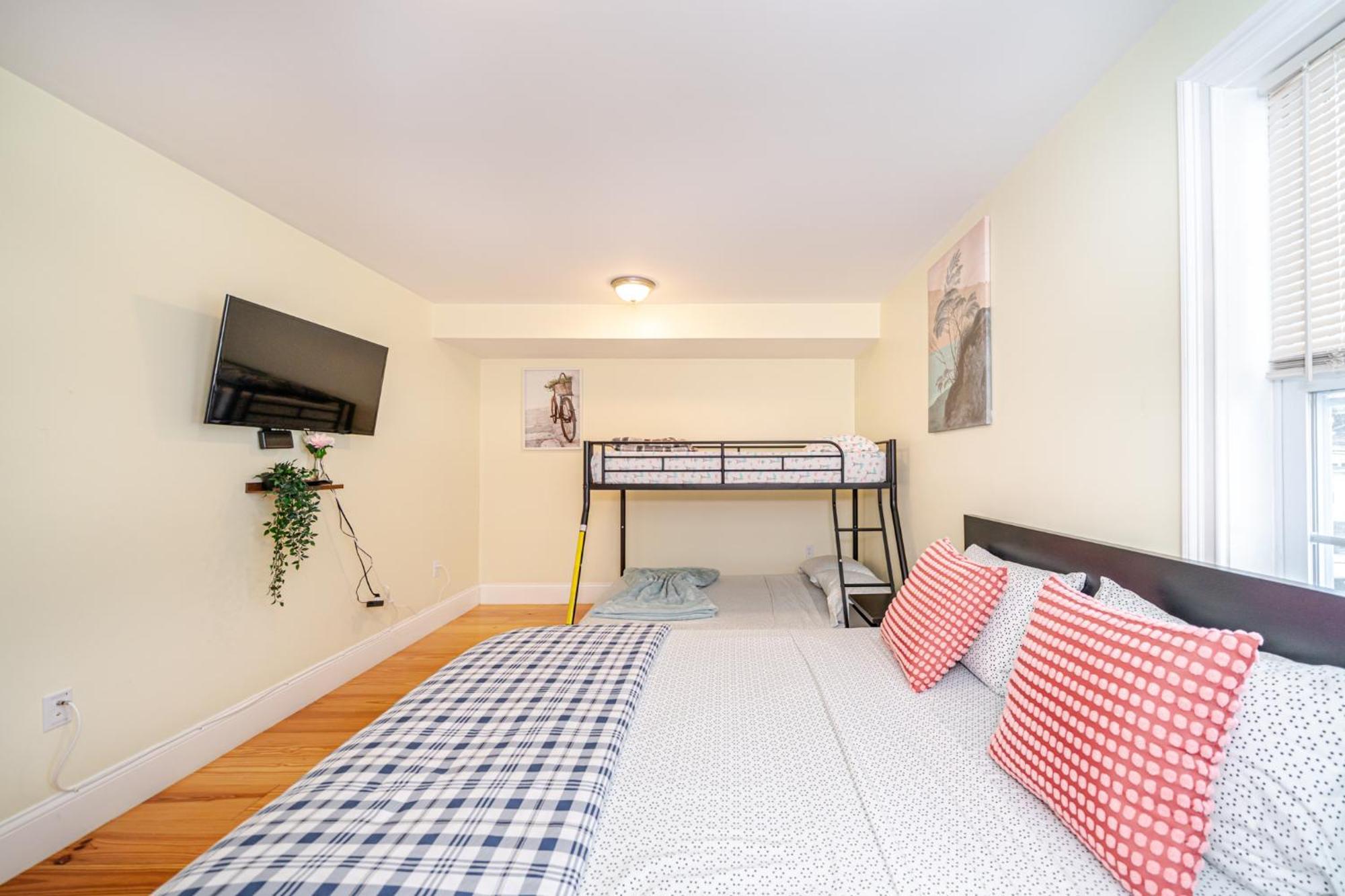 41 - 3Br Quincy - Lovely Townhouse Near Parish Exterior photo